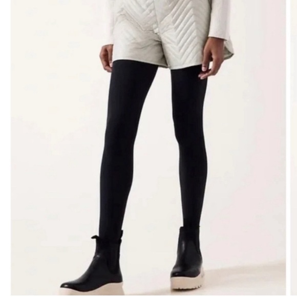 Athleta Apres Ski Shorts - Picture 4 of 8